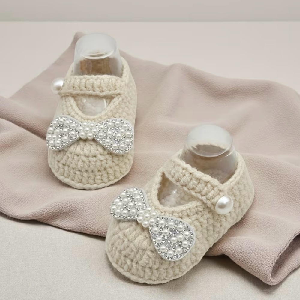 Pearl Bow Baby Shoes – Ivory Crochet Mary Jane Infant Shoes – Size 1.5